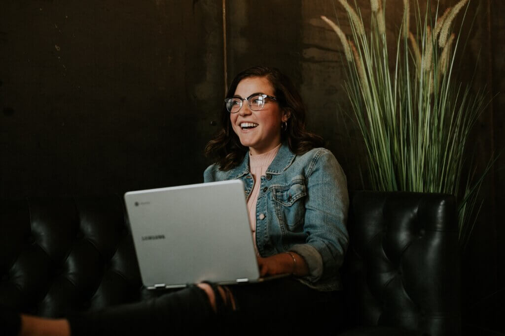 Ações para o Dia do profissional de TI na empresa? Ideias para surpreender colaboradores e funcionários! 1