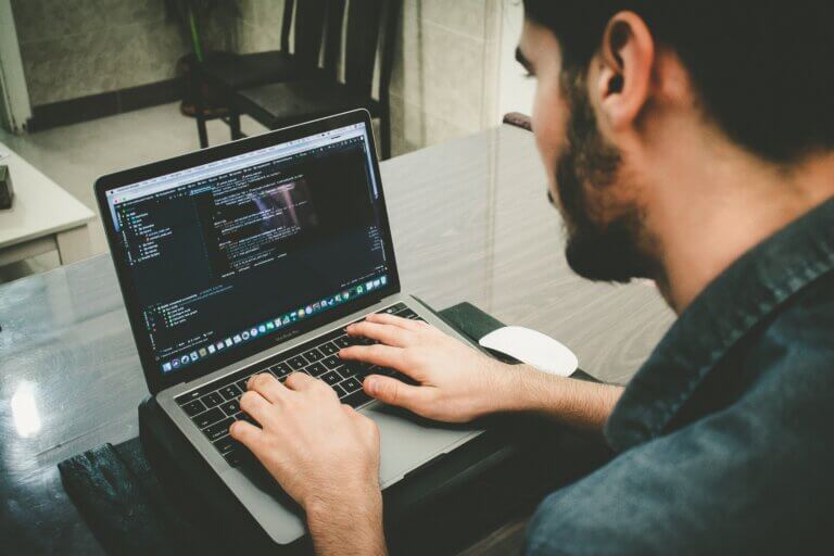 Dia do Programador na empresa? Ideias que vão surpreender os colaboradores e clientes! 2